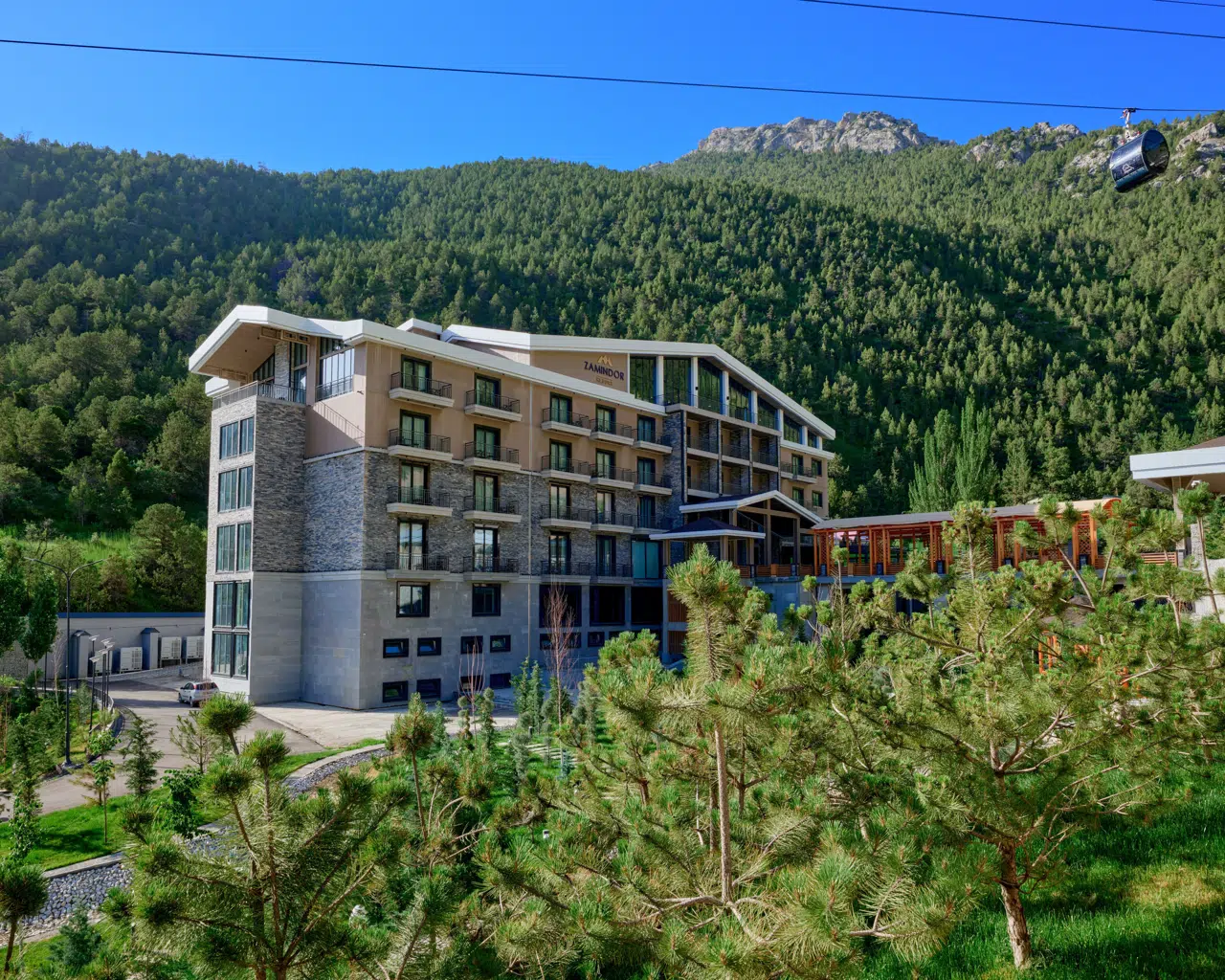 Zamindor Resort